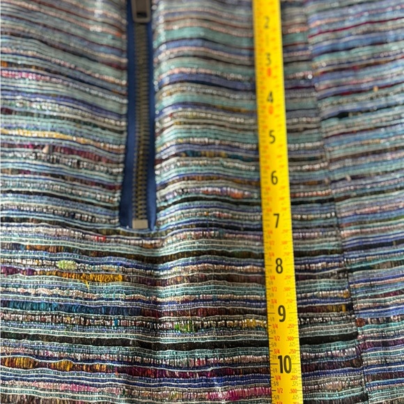 New Chaser Blue Multicolor Metallic Tweed Skirt. Size Medium. - Picture 6 of 8